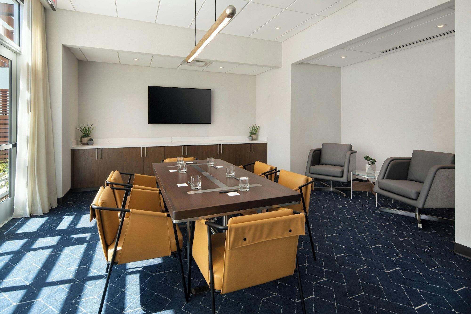 Courtyard by Marriott Fresno Clovis - photo 28