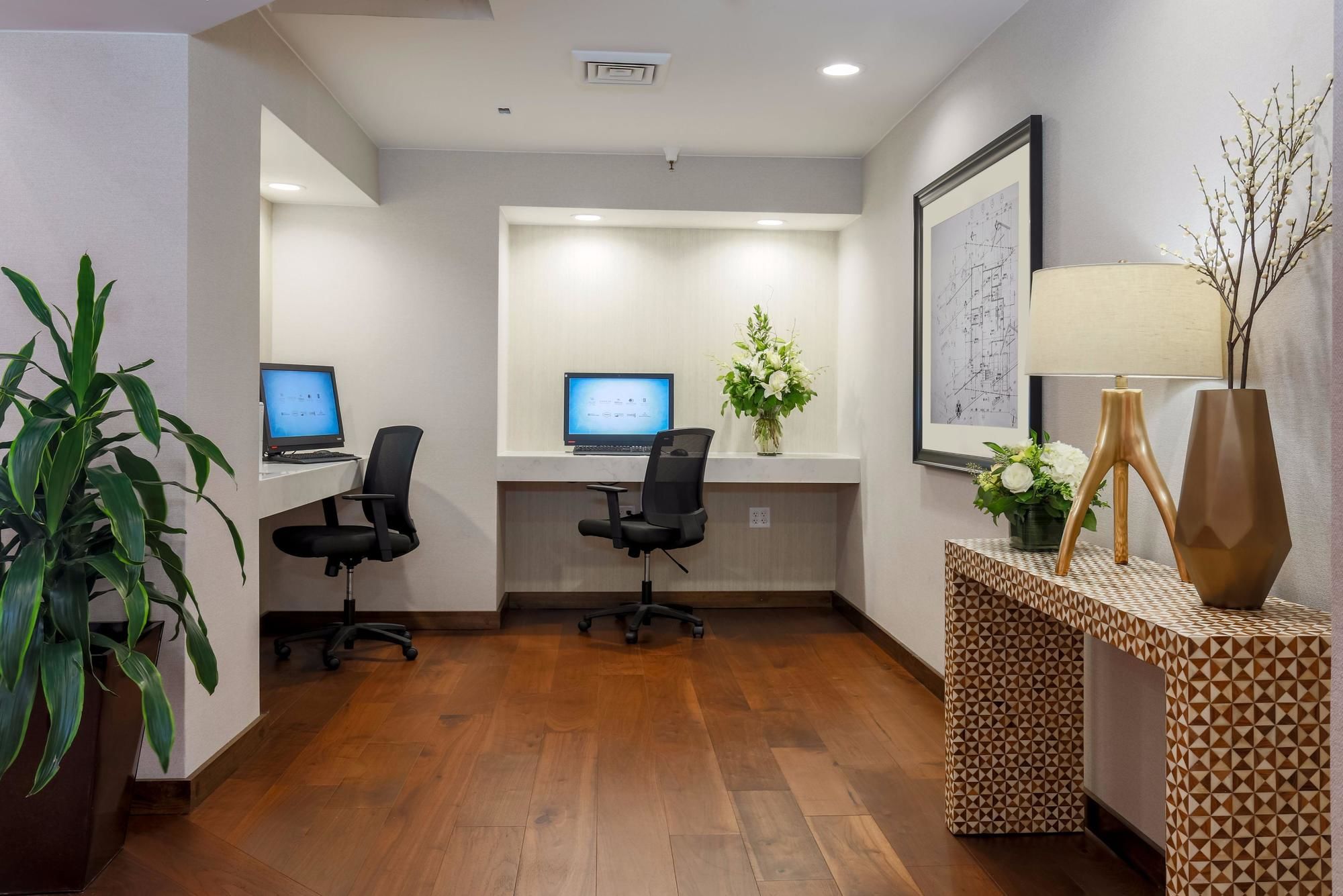 DoubleTree Suites by Hilton Sacramento Rancho Cordova - photo 44