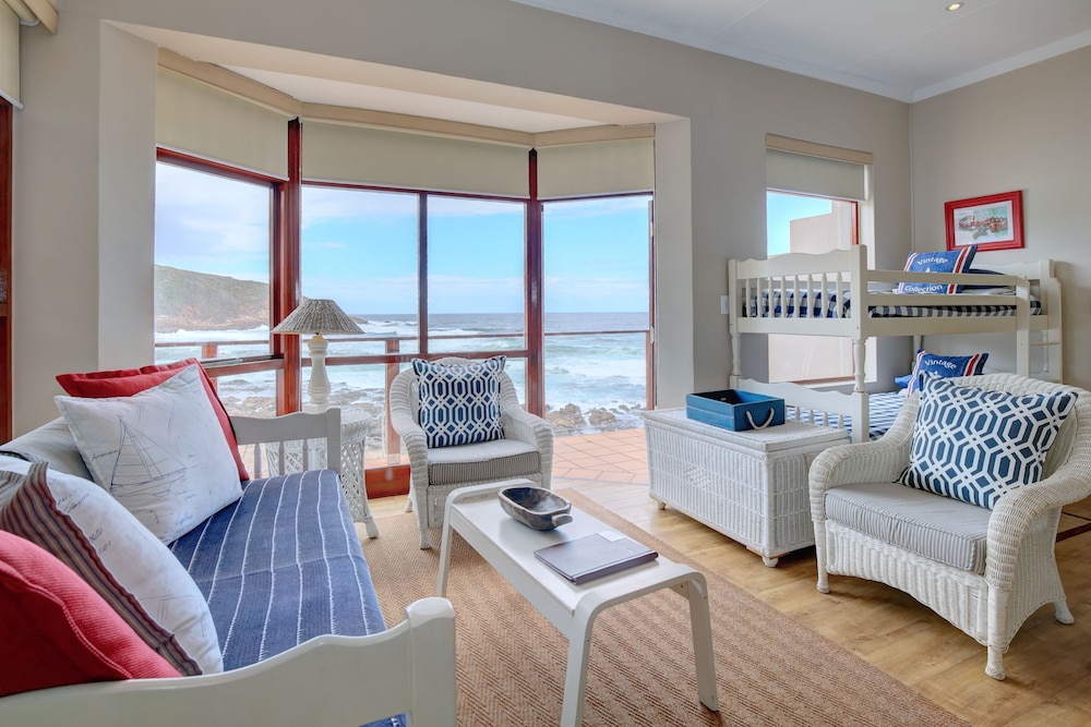 Oppiesee Selfcatering Apartments — 4-Star Luxury Hotel in George, South Africa