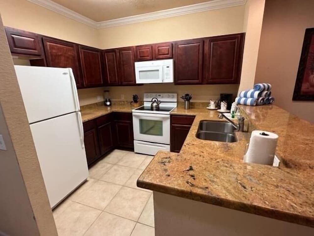 3 Bed 2 Bath Condo Tuscana Resort 3 Bedroom Condo by RedAwning - photo 12