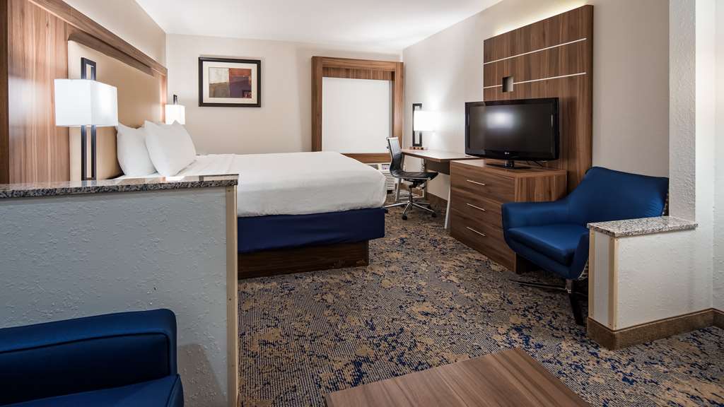 Best Western Plus Kansas City Airport KCI East - photo 23