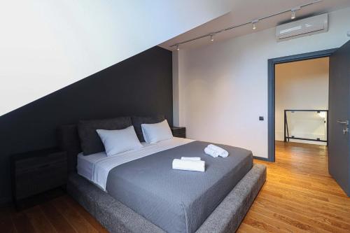Stylish 3BR Duplex in Avlabari By Wehost — 4-Star Luxury Hotel in Tbilisi, Georgia