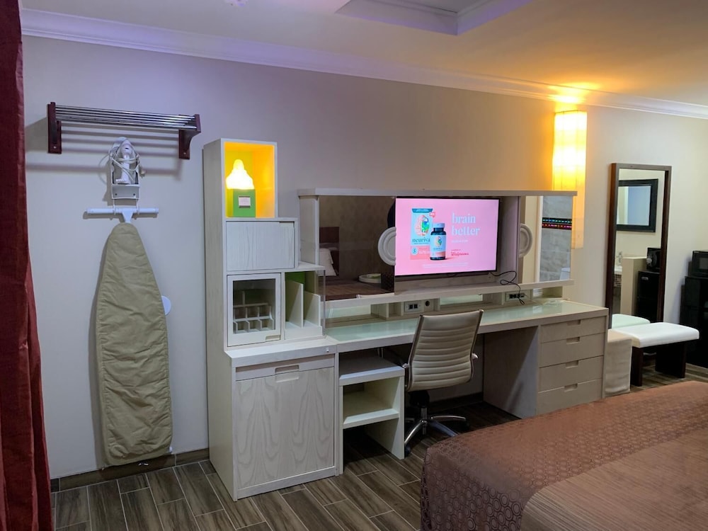 Mesa Motel - photo 17
