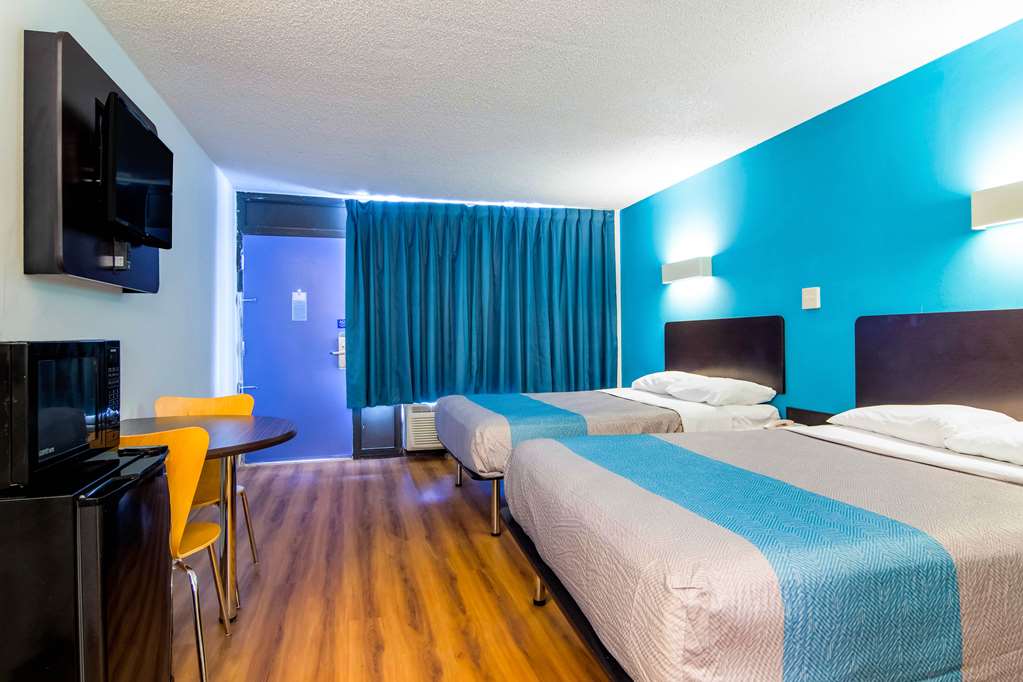 Motel 6 Lagrange GA - photo 16