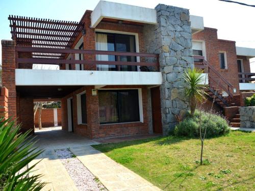 Casas Alquiler Barrio Los Angeles — Piriapolis