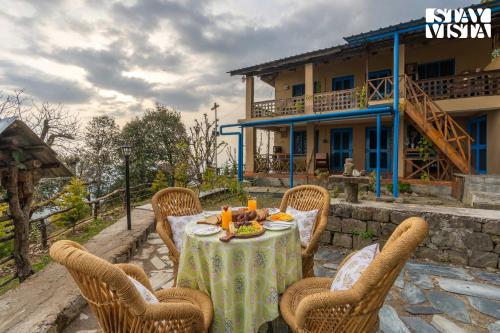 StayVista at Rooh Paragliding Getaway Bir Palampur — 4-Star Luxury Hotel in Beed, India