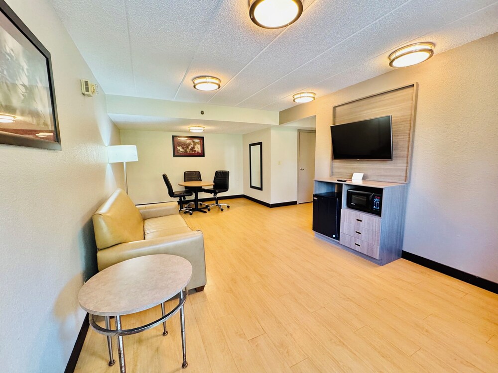 Red Roof Inn Milford New Haven - photo 10
