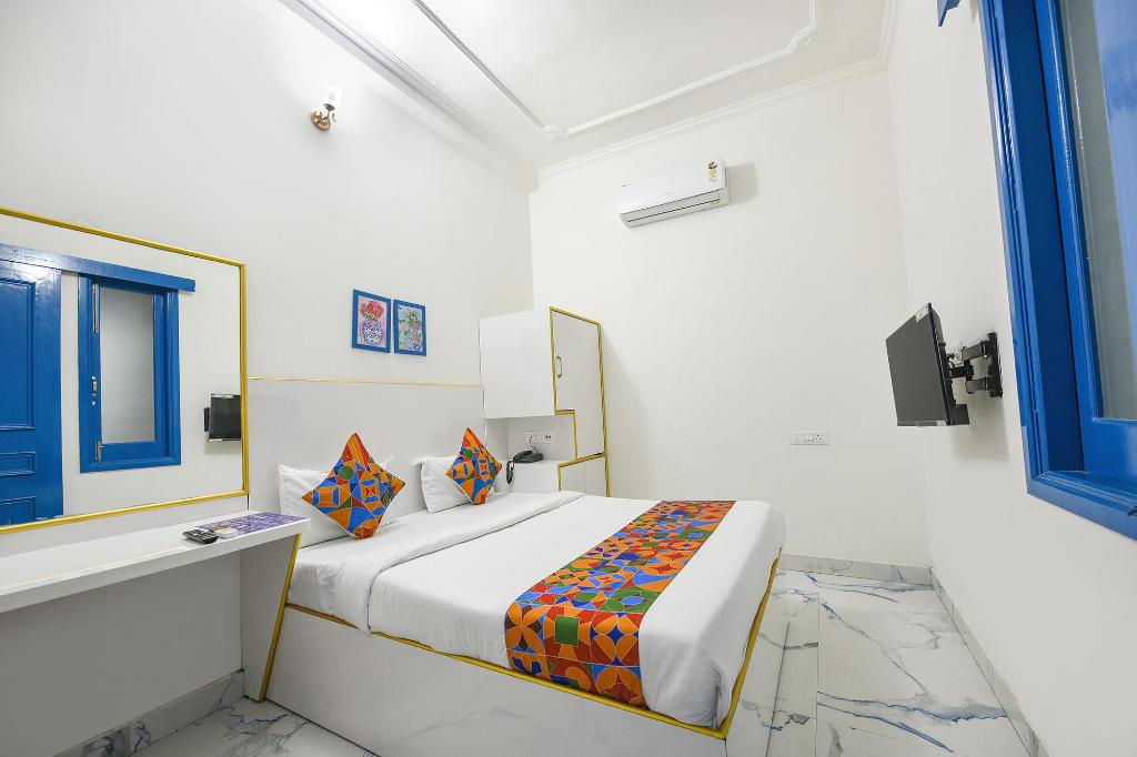Fabhotel The Host