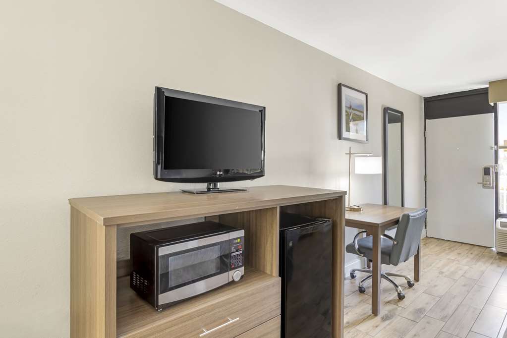 Quality Inn & Suites St Augustine Beach Area - photo 19