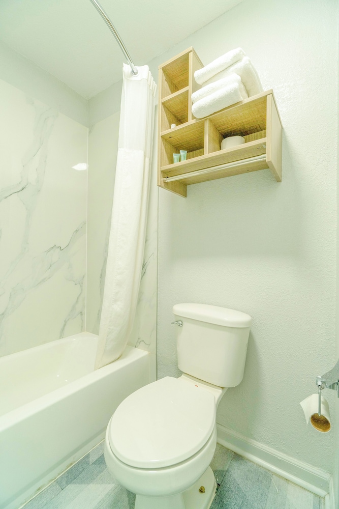 Pleasanton Executive Inn By OYO - photo 29