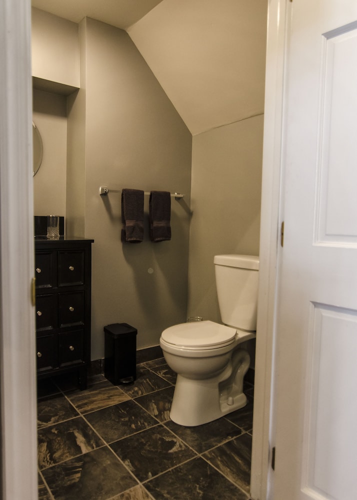 The Dwight D Hotel - photo 32