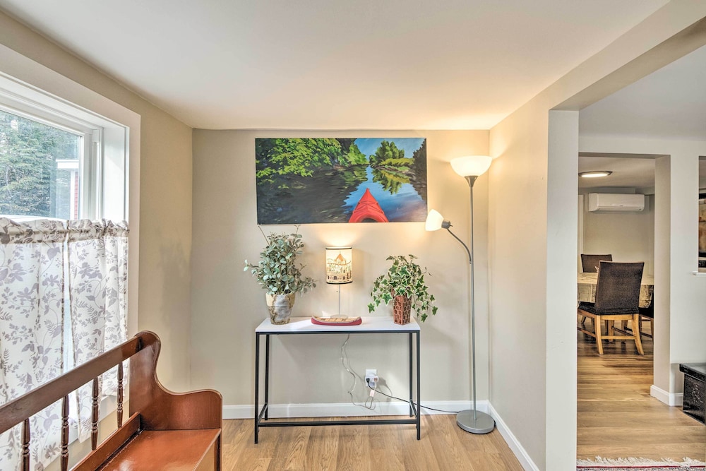 Historic Meredith Home Walk To Town Center — 4-Star Luxury Hotel in Meredith, United States