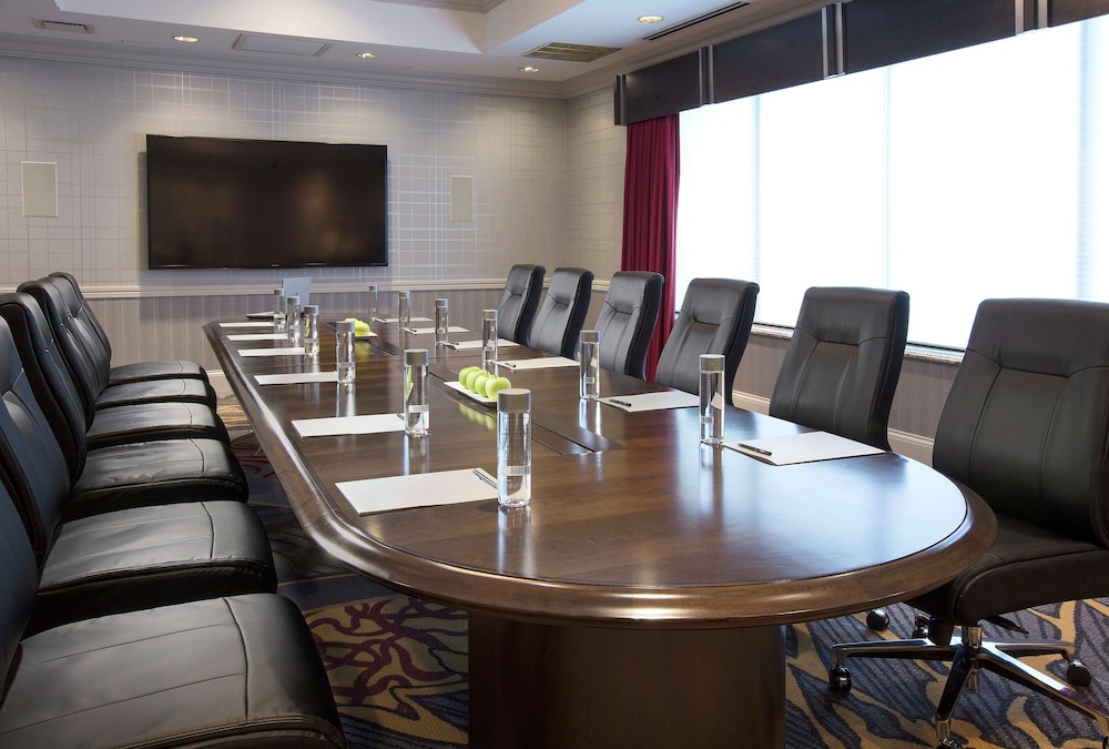 DoubleTree by Hilton Lisle Naperville - photo 32