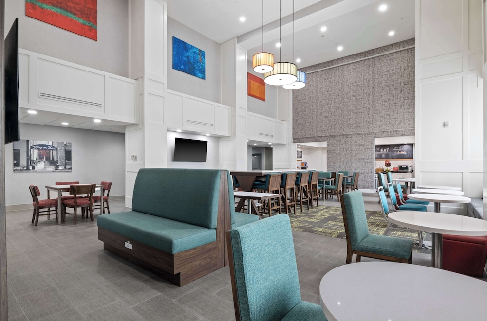 Hampton Inn & Suites Mount Pleasant - photo 27
