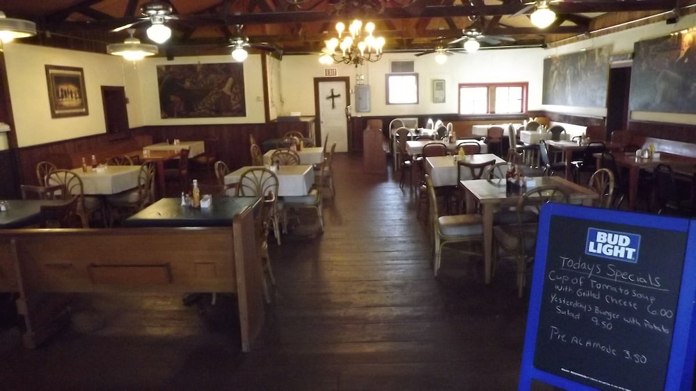 Shep's Miners Inn - photo 30
