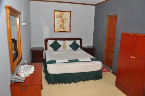 Hotel Benua — Bandung — photo 4