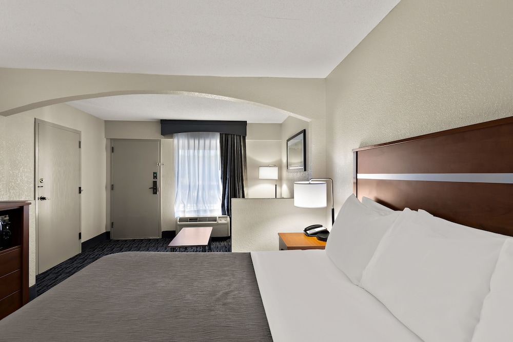 Quality Inn Dandridge - photo 8