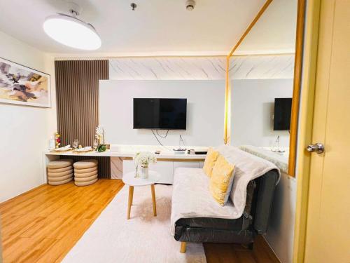 Seawind Condominium 2bedrooms Near Davao Airport Sm Lanang Sasa Wharf Dusit Thani Waterfront Insular Hotel Azuela Cove Acacia Hotel Abreeza Mall Lots 4 Less Puregold A Lot More — Davao