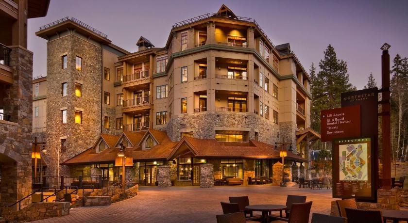 One Village Place Lodge — 4-Star Luxury Hotel in Truckee, United States