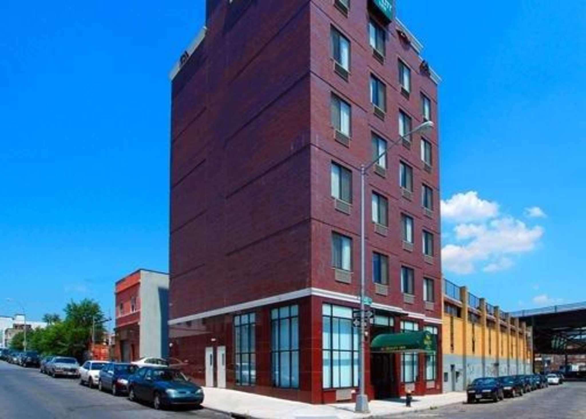 Quality Inn Long Island City Queensboro Bridge - photo 18