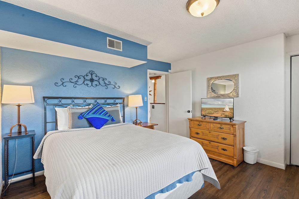 Fort Marcy Suites by All Seasons Resort Lodging - photo 25