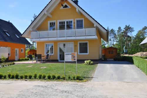 Ferienwohnungen Appartements Ferienhaus Müritztraum — 4-Star Luxury Hotel in Marienfelde, Germany