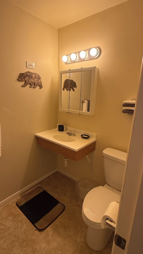 The Kenai Inn - photo 14