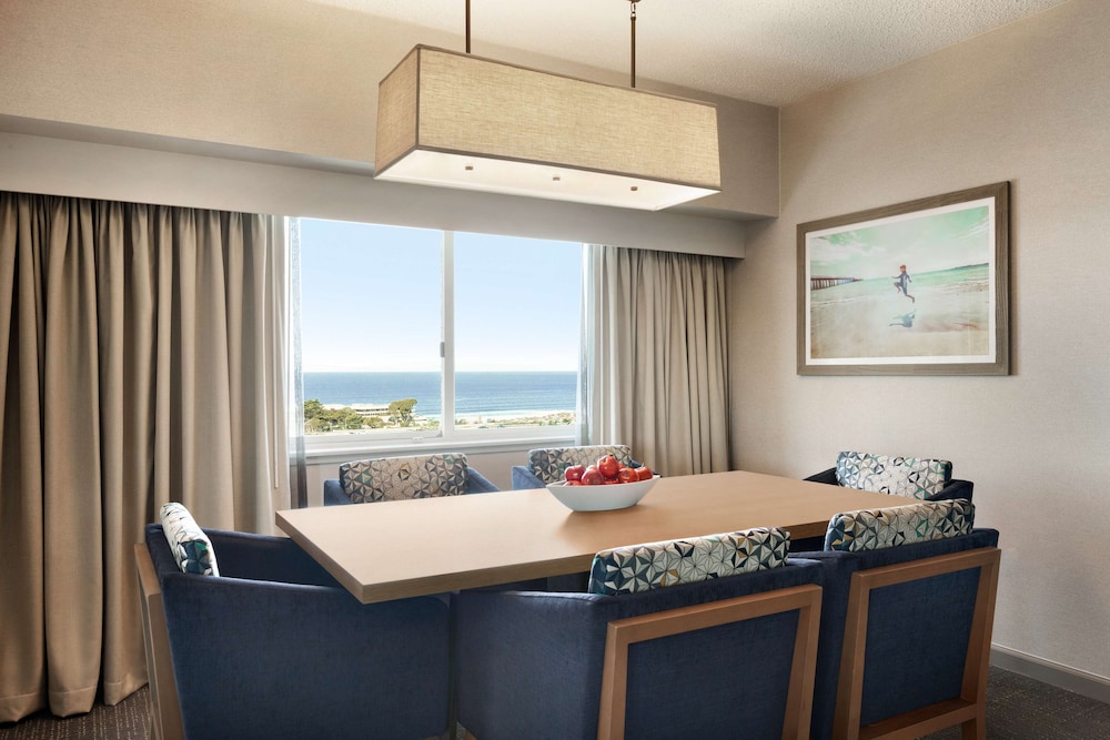 Embassy Suites by Hilton Monterey Bay Seaside - photo 28
