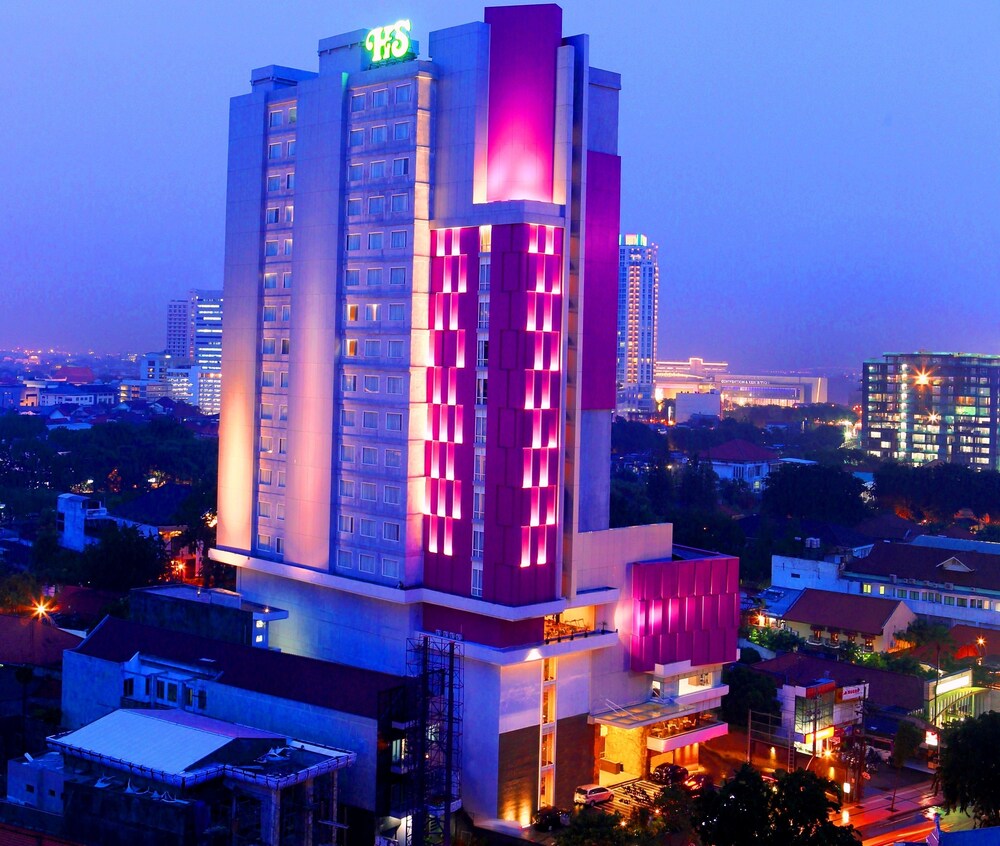 Hotel Santika Premiere Gubeng — 4-Star Luxury Hotel in Surabaya, Indonesia