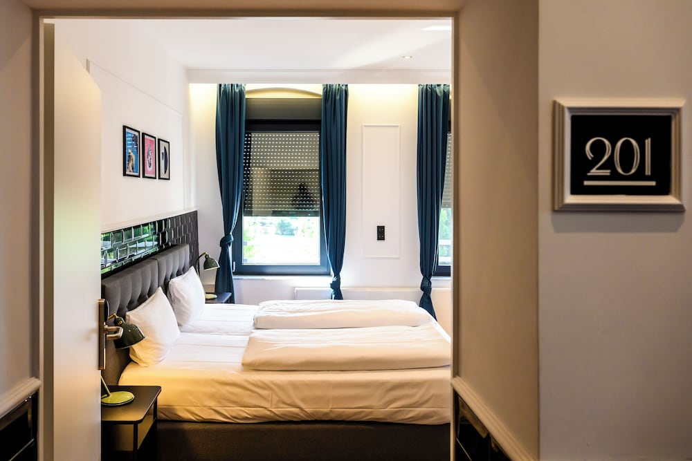 Nikii Boutique Hotel — Leverkusen