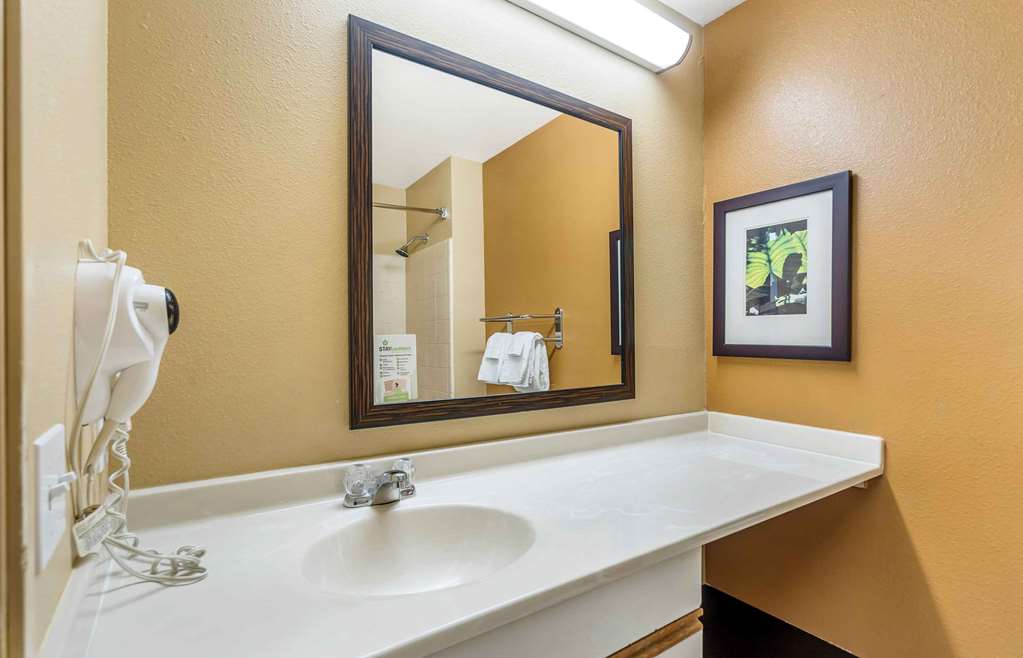 Extended Stay America Select Suites Chicago Naperville East - photo 21