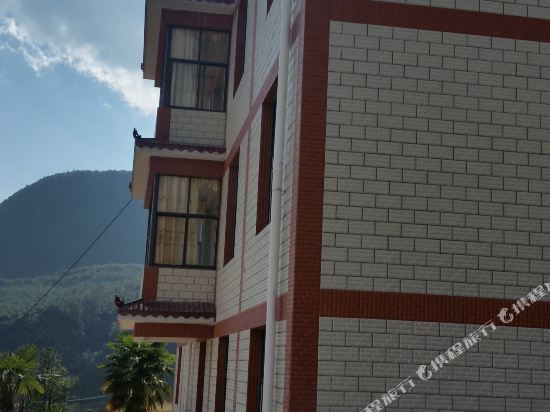 Jiaozi Mountain Impression Hotel in Pingshan, People's Republic of China