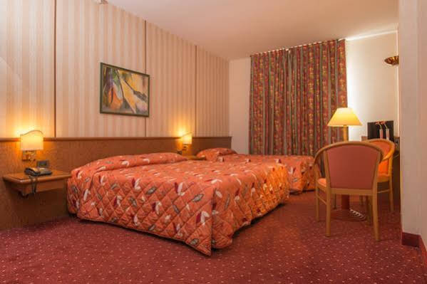 Hotel Meditur Pomezia in Pomezia, Italy