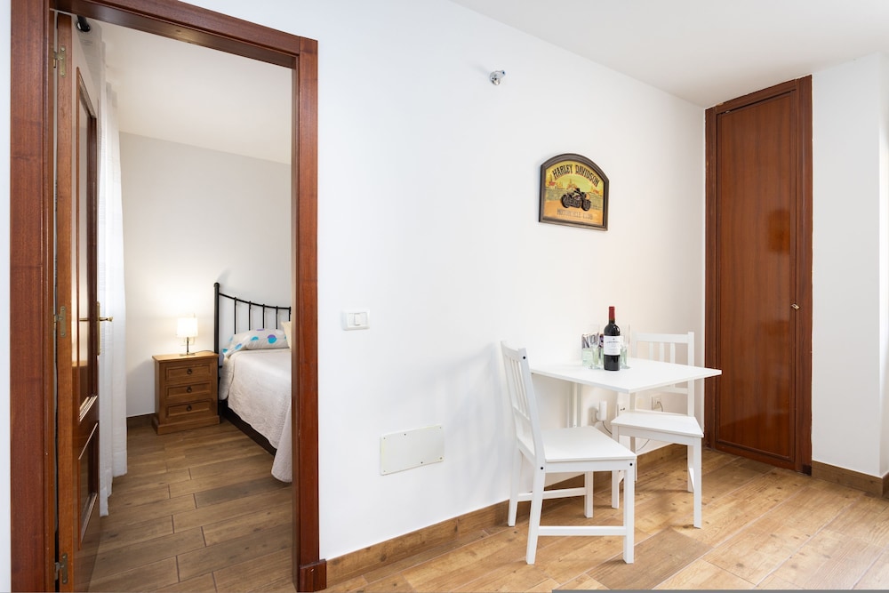 Piso Elegante Y Luminoso 22247596 — La Victoria De Acentejo