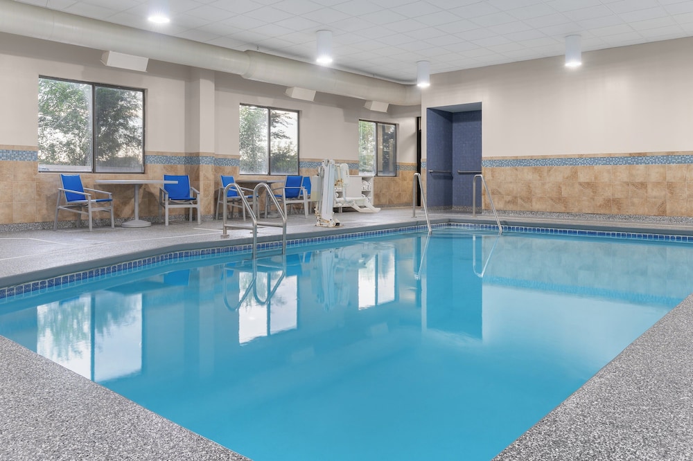Holiday Inn Express Coralville by IHG - photo 34