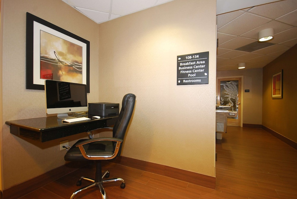 Hampton Inn Fort Myers Airport & I 75 - photo 45