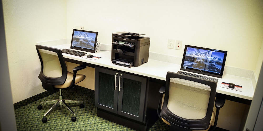 Candlewood Suites Pearl by IHG - photo 17