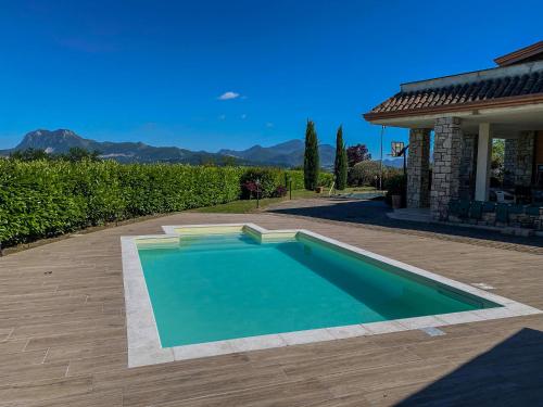 Villa Le Cicale Irpinia — 4-Star Luxury Hotel in Prata Di Principato Ultra, Italy