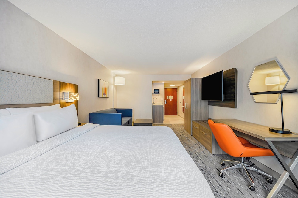 Holiday Inn Express Hotel & Suites Buffalo Airport by IHG - photo 12