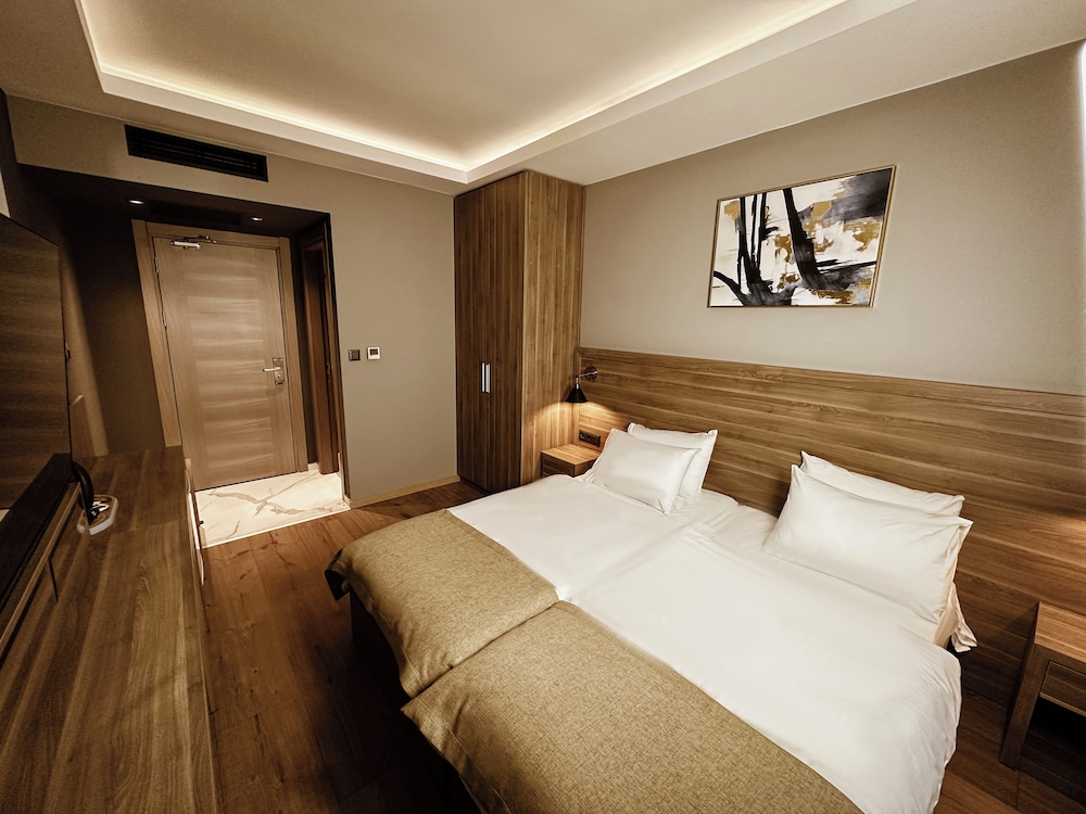 Viola Hotel Budva — Budva — photo 4
