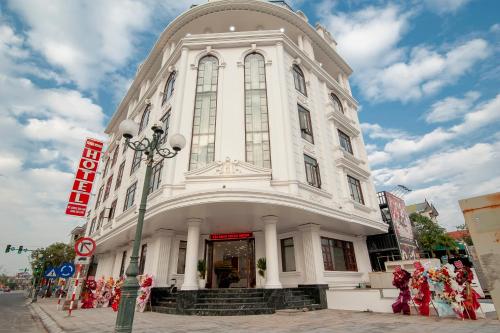 Riverside Quảng Yên Hotel pet-friendly hotel Quang Yen