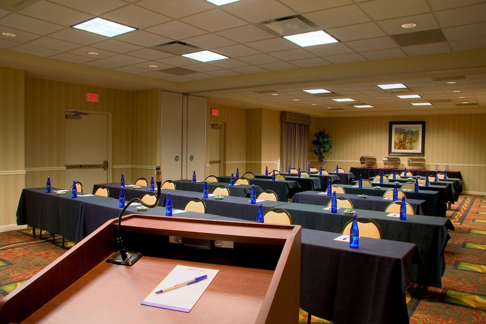 Hilton Garden Inn Saratoga Springs - photo 58