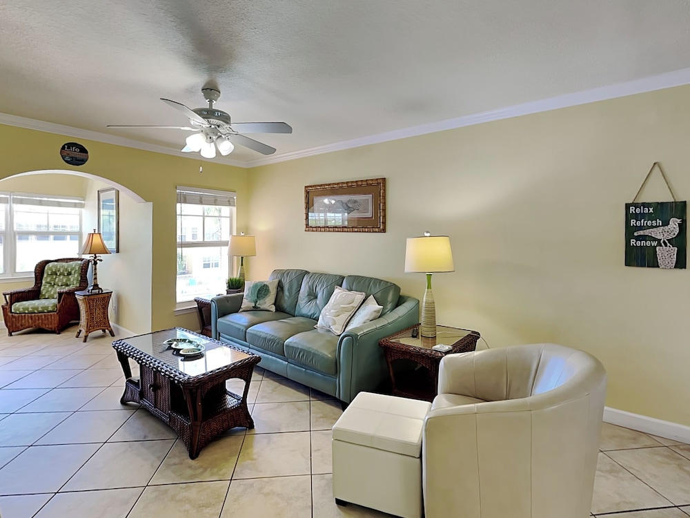 Barefoot Beach Resort B 201 by Distinctive Beach Rentals - photo 14
