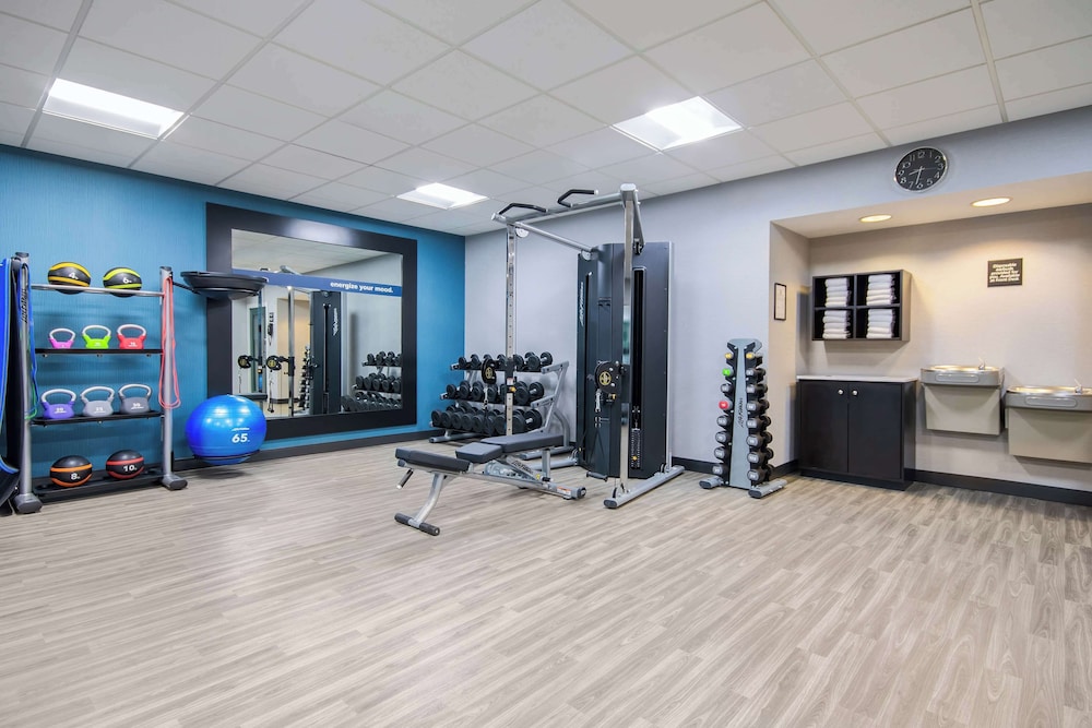 Hampton Inn East Aurora - photo 33