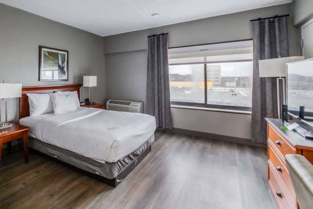 La Quinta Inn & Suites by Wyndham New Haven - photo 15