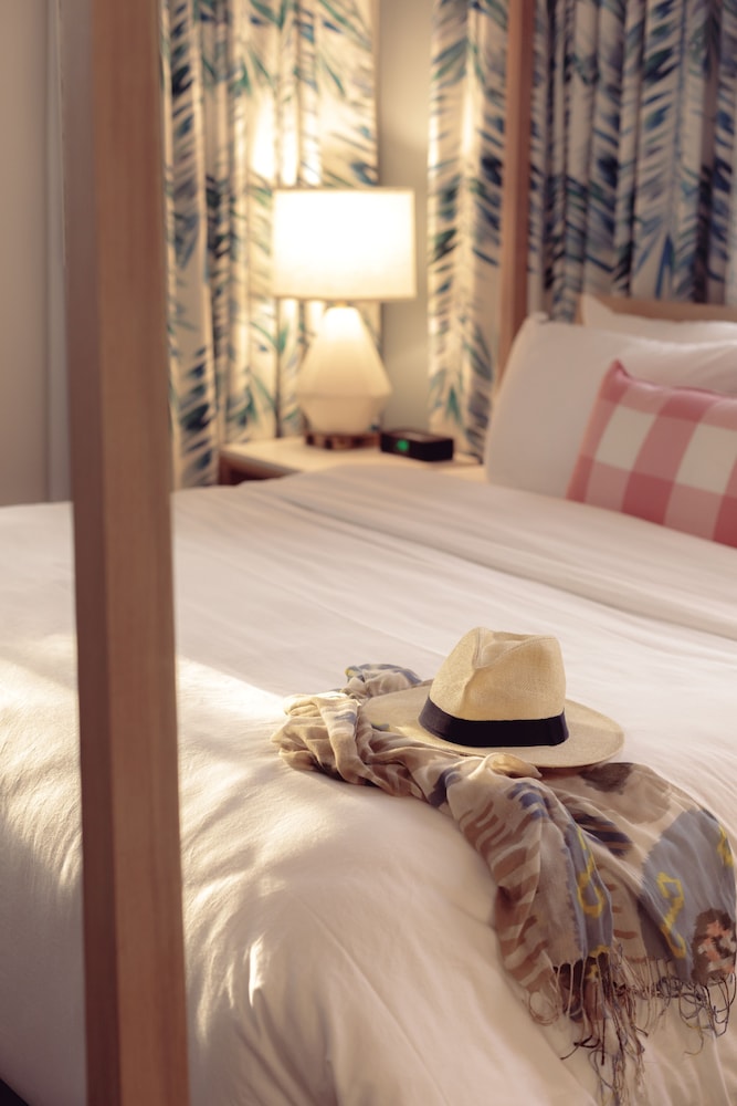 Lily Hall A Boutique Hotel - photo 24