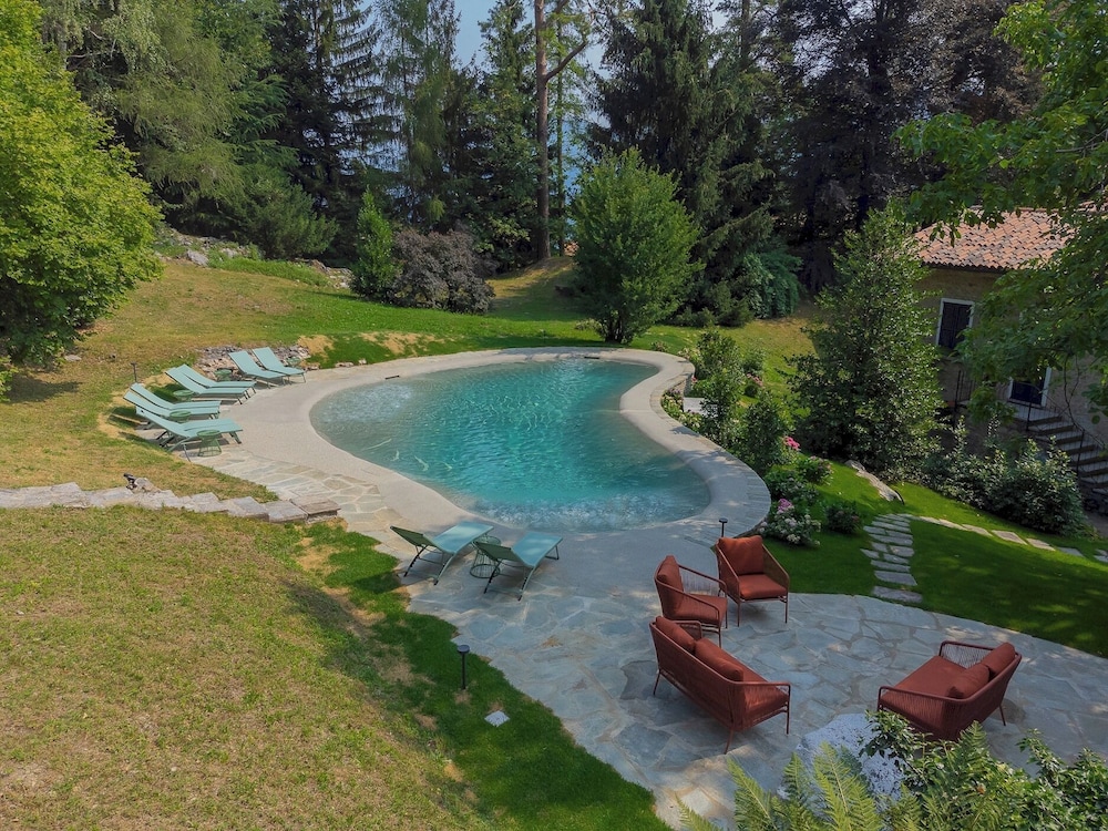 Co M335 Vlss246at Villa Riva Bellagio — 4-Star Luxury Hotel in Bellagio, Italy