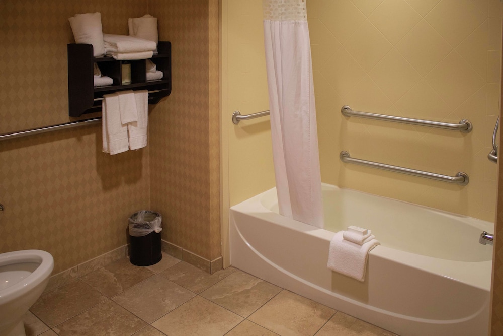 Hampton Inn & Suites Knoxville North I 75 - photo 42