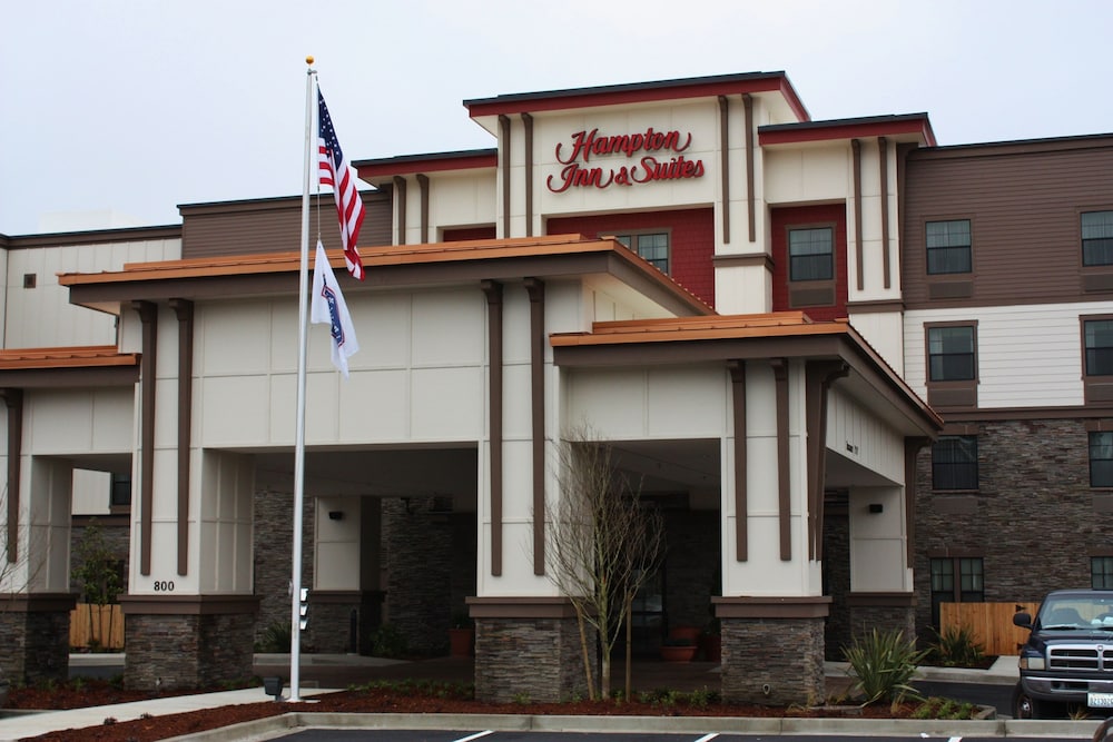 Hampton Inn & Suites DuPont - photo 62
