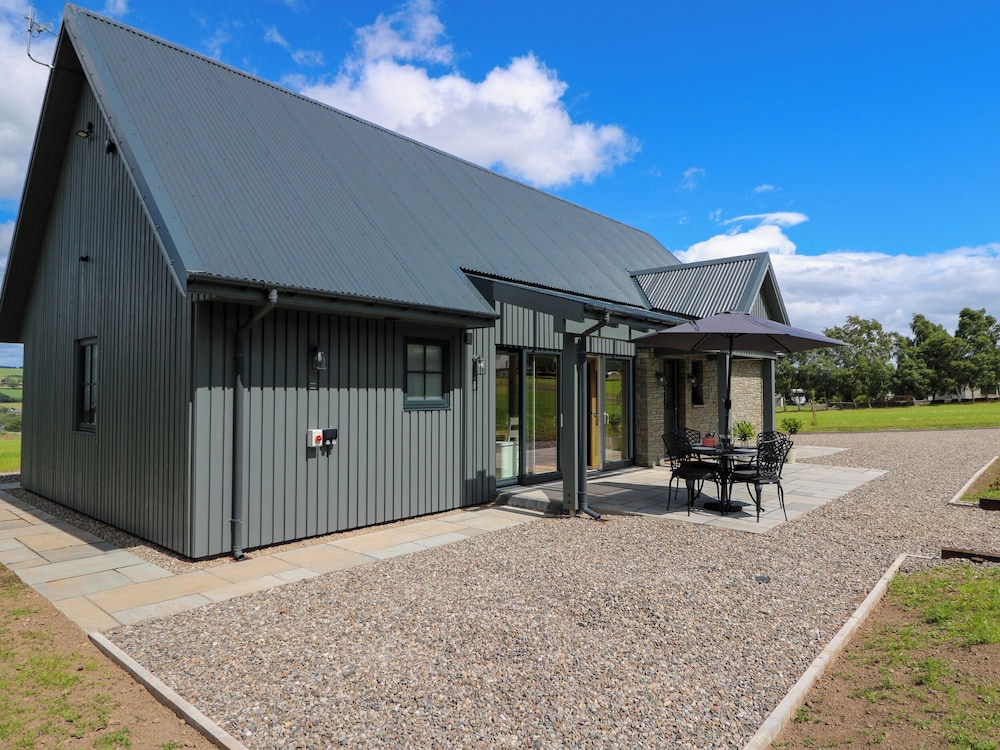 Bramble Cottage — 4-Star Luxury Hotel in Blairgowrie, United Kingdom